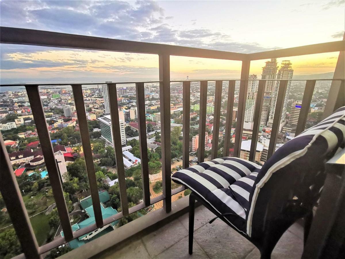 Horizons 101 - Panoramic View By St. Therese Cebu Extérieur photo