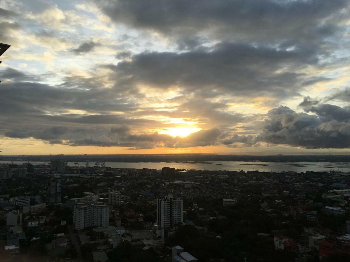 Horizons 101 - Panoramic View By St. Therese Cebu Extérieur photo